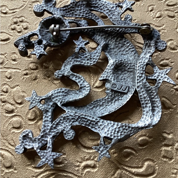 JJ Jonette Half Moon World & Stars Celestial Brooch 🌙✨🪐⭐️🌙 - Picture 4 of 8